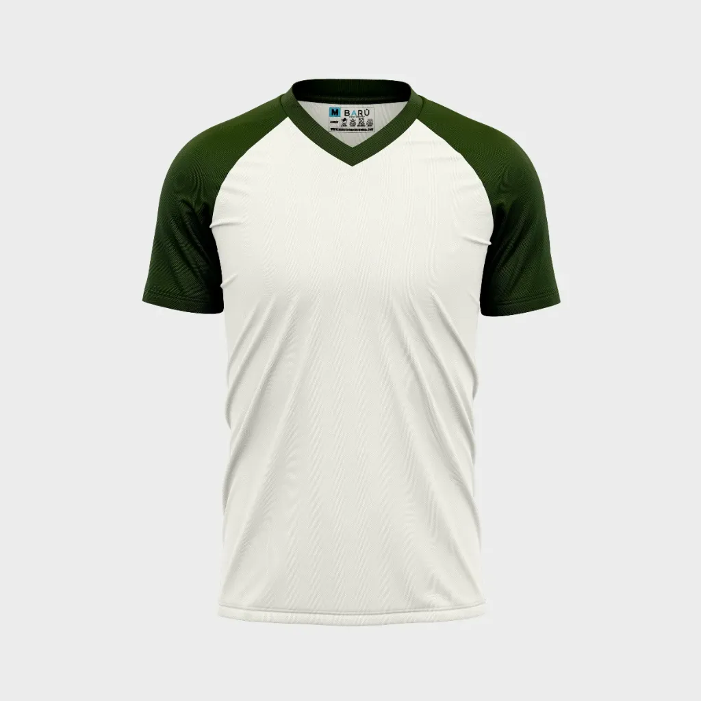 Beisbolera cuello v torso marfil (Verde militar)